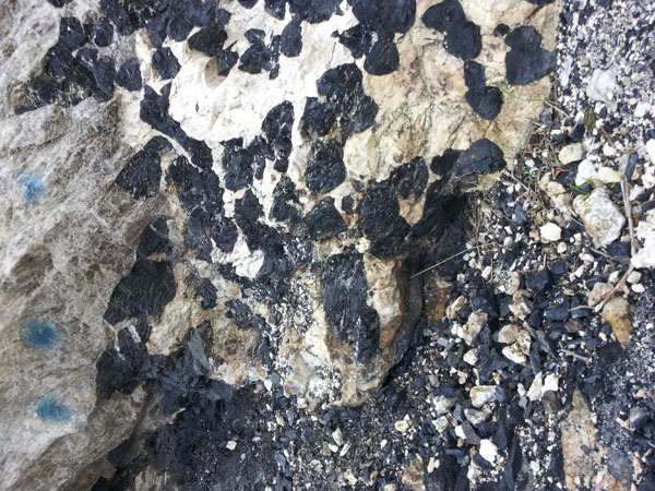 Another view of the schorl wall at Nuevo